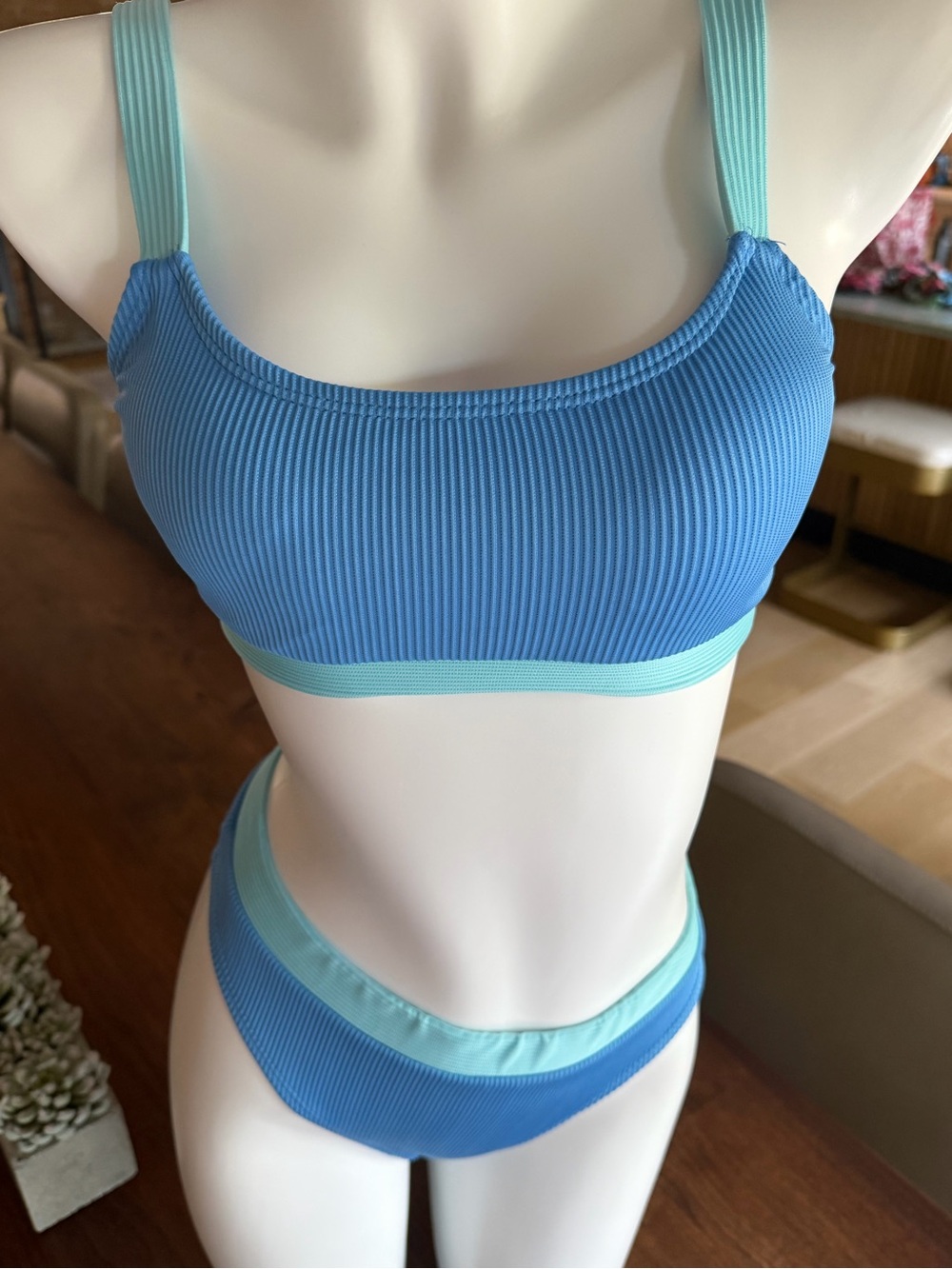 Blue Two-Tone Ribbed Bikini Set - Picture 5 of 10